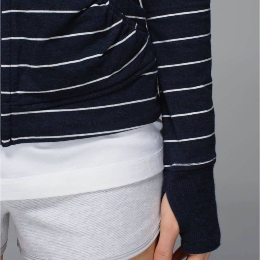 Lululemon Movement Jacket - Picture 8 of 11